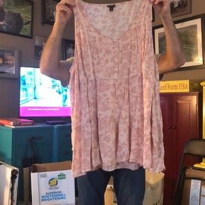 Pink torrid tank top